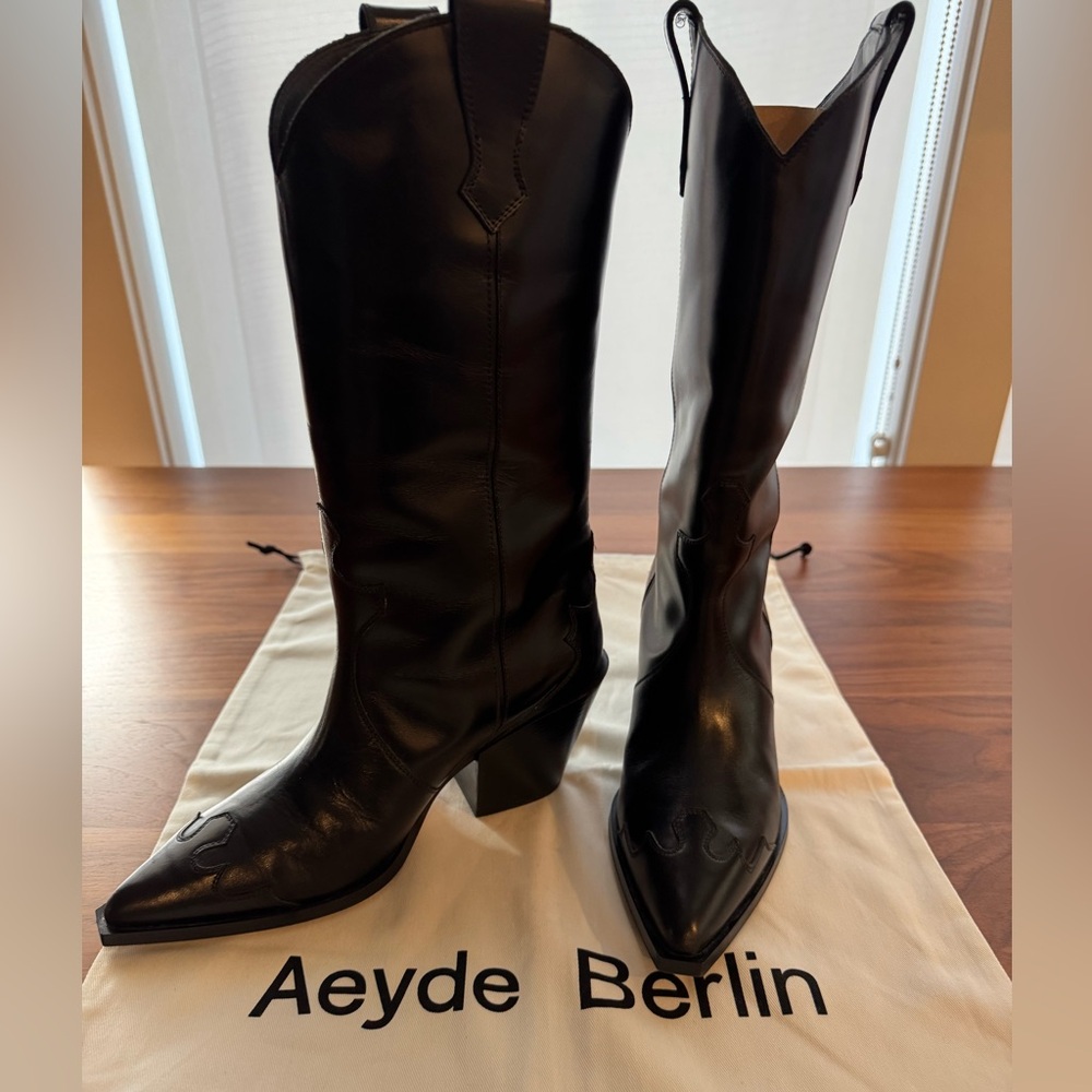 Aeyde Ariel Black Leather Cowboy Boots